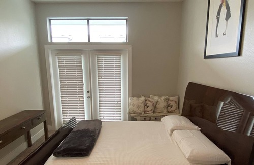 Energy Corridor Apartment | Beautiful Luxury One Bed Room