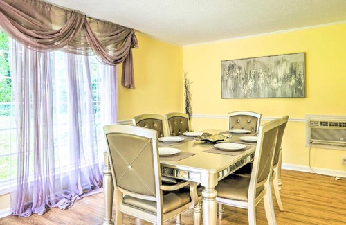 Macon House | Beautiful Macon Getaway about 8 Mi to Downtown!