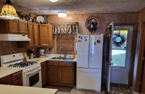 Havana Cottage | Beautiful Matanzas Lake Cabin