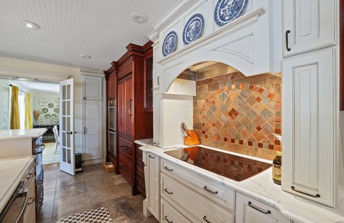 McLean House | Beautiful McLean estate - heated pool and hot tub, 20 min to DC!