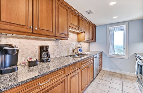 Fernandina Beach Condo | Beautiful Million Dollar Views From Ocean Front Pent House Amelia Island Pet-Ask