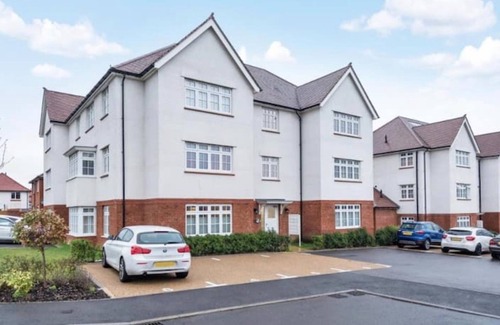 Ebbsfleet Valley Apartment | Beautiful Modern Tranquil Two Bedroom Apartmentnn