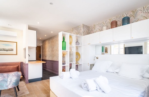 Salon-de-Provence Apartment | Beautiful modern and charming apartment in the heart of Salon de Provence