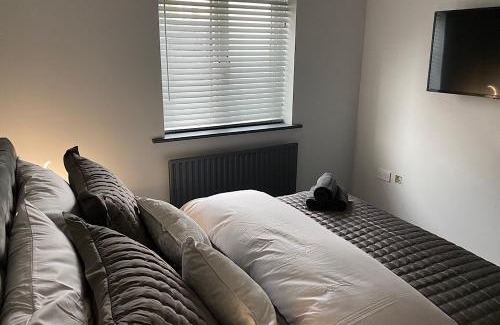 Reading Apartment | Beautiful modern cosy central apartment/sleeps 4