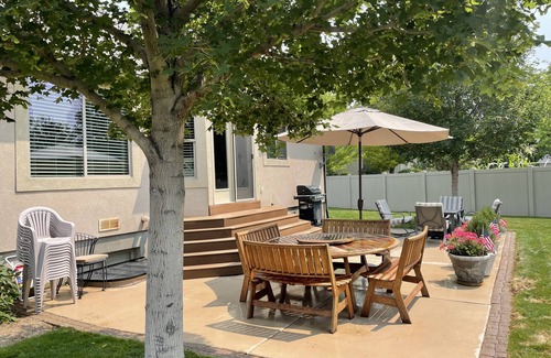 Highland House | Beautiful Modern Highland Home!