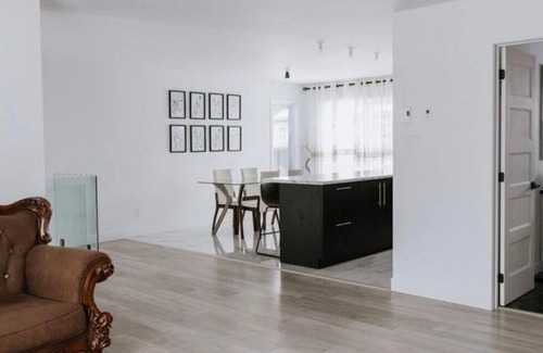 Mauricie House | Beautiful modern house. Luxury and comfort near many parks and services
