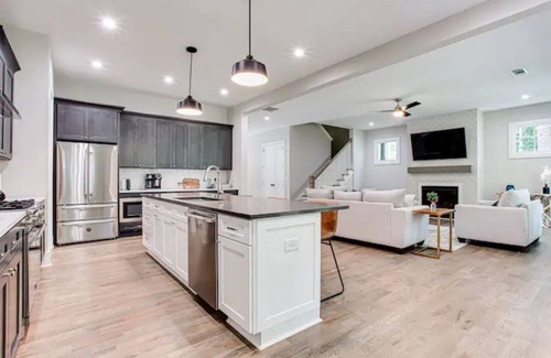 Lavista Park House | Beautiful Modern New Home Near Brookhaven Midtown