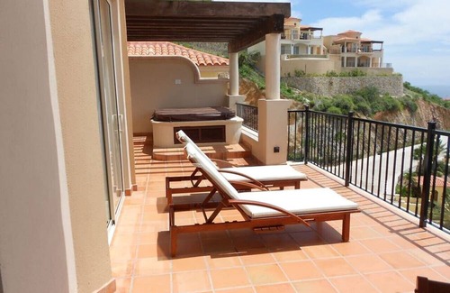 Paraiso Escondido Villa | Beautiful Montecristo Villa - 3br/3.5 ba Sleeps 10