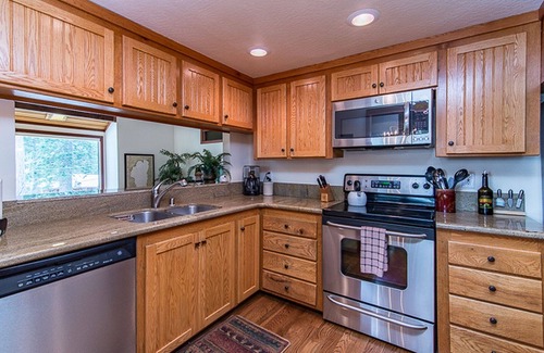 Alpine Meadows House | Beautiful Mountain Home -UNAVAILABLE-