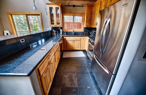 Echo Lake House | Beautiful Mountain Cabin on Echo Summit