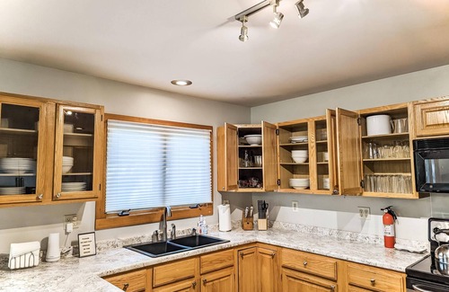 Weaverville House | Beautiful Mountain Cabin near Junebug, Biltmore, Asheville & Weaverville