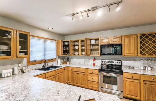 Weaverville House | Beautiful Mountain Cabin near Junebug, Biltmore, Asheville & Weaverville