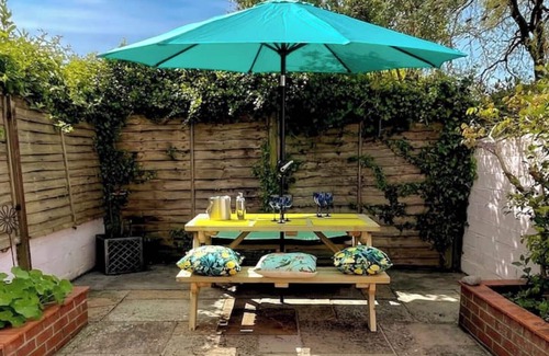 Bishopston Cottage | Beautiful Mumbles/Gower cottage