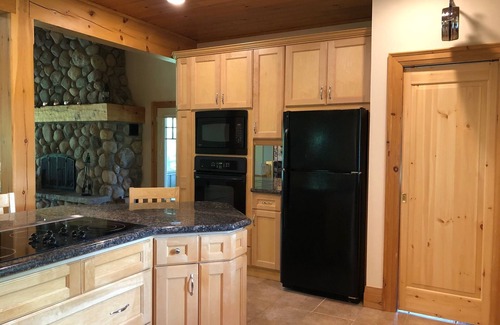 Bracebridge Cottage | Beautiful Muskoka Cottage for Rent
