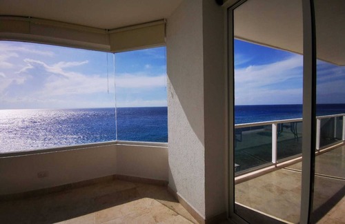 Zona Hotelera Norte Condo | Beautiful 3 Bedrooms Ocean Front Condominium 🥂 With the Best Sunsets View .
