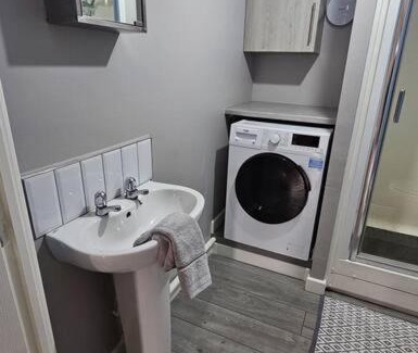 Stoke-on-Trent Apartment | Beautiful 'n' Cosy - City Center