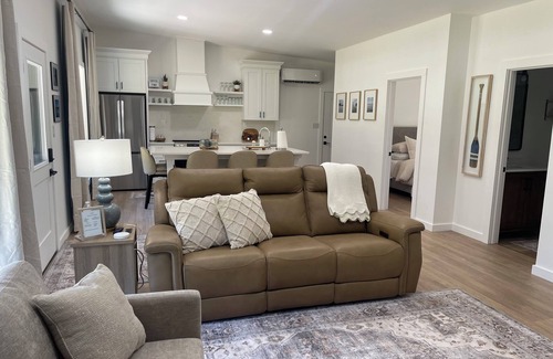 Almo House | Beautiful New 2 Bedroom Cabin at Kentucky Lake