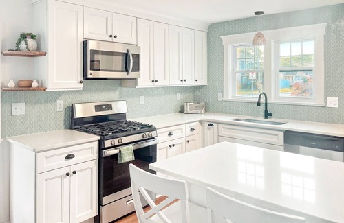 Lake Como House | Beautiful new fully-renovated house close to Belmar and Spring Lake beach!