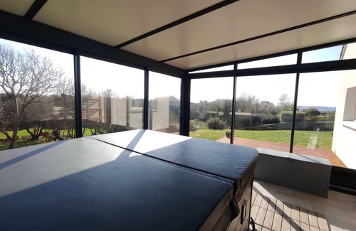 Primelin House | Beautiful new house - Sea view - Large quiet garden - Walking distance to the sea - Jacuzzi
