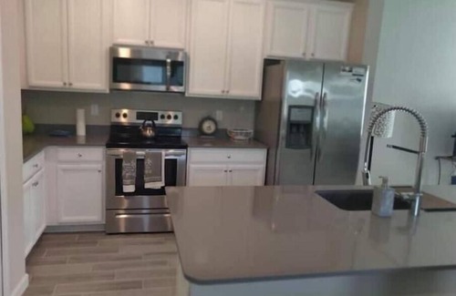 Westside House | Beautiful, New & Modern Home in a quiet Area.