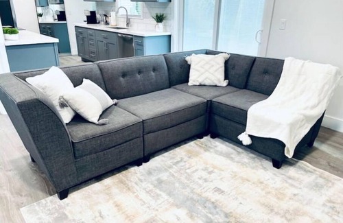 Everett House | Beautiful NEW Rambler style