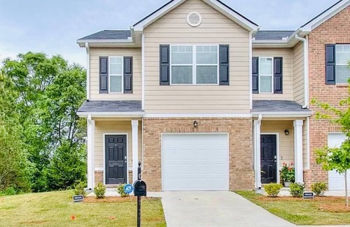 Riverdale House | Beautiful New Townhome