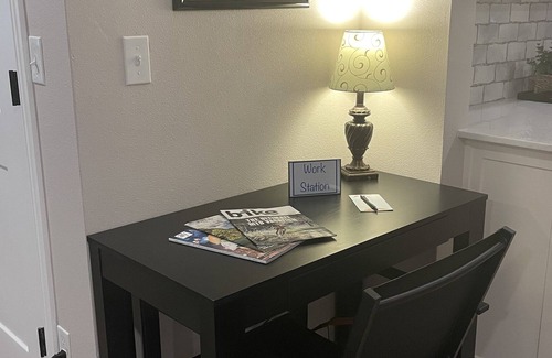 Prairie Creek Cottage | Beautiful newly built home 3 min. from Beaver Lake.