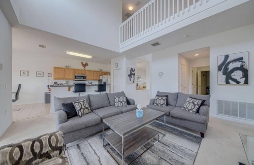 Highgate Park Villa | Beautiful Newly Decorated 2023 5 Bedroom Private Home near Disney