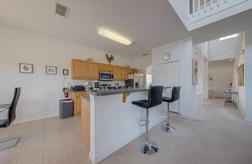 Highgate Park Villa | Beautiful Newly Decorated 2023 5 Bedroom Private Home near Disney
