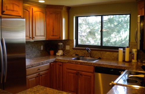 Elkhorn Village Condo | Beautiful, newly remodeled Ridge Condo in Elkhorn