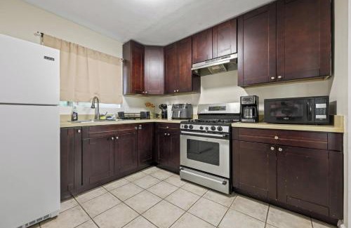 North Park Apartment | Beautiful North Park Getaway