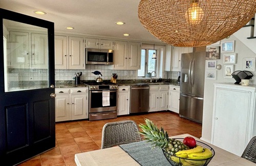Brant Rock House | Beautiful Ocean Beachfront 3 Bedroom Home
