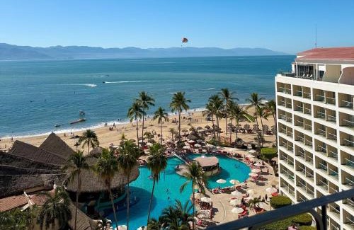 South Hotel Zone House | Beautiful ocean view, pool & beach!