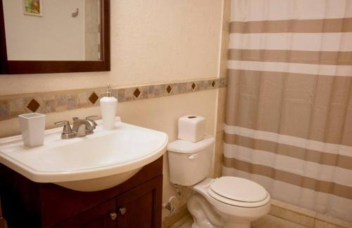 El Sauzal House | Beautiful Ocean views at Quinta la Mexicana! 8 ppl