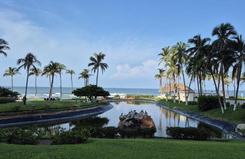 Playa Diamante Apartment | Beautiful oceanfront 2 Bedroom and free WIFI