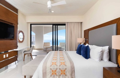 Santa Rosa Resort | Beautiful on Water resort with all the amenities. All inclusive options ava
