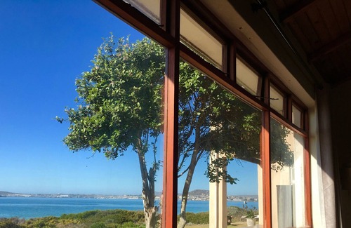 Saldanha House | Beautiful on the beach property perfect for a relaxing get away.
