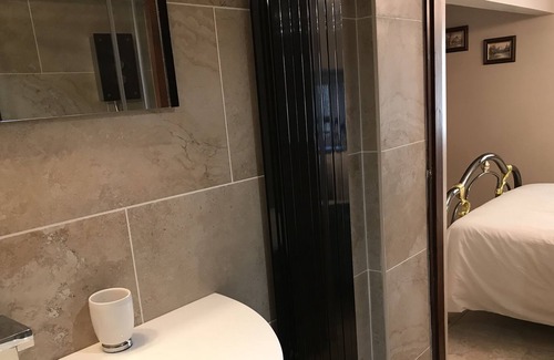 Y Felinheli Apartment | Beautiful one bed apartment with fantastic views