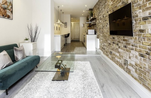 East Putney Apartment | Beautiful One Bed Abode In East Putney.