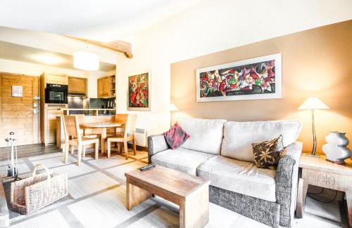 Flaine Apartment | Beautiful one-bedroom apartment with fireplace and stunning views