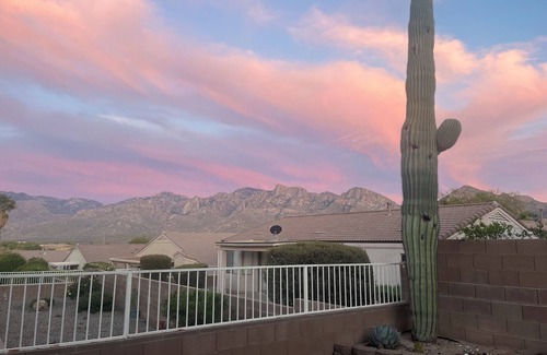 Oro Valley House | Beautiful Oro Valley home. Pet friendly. Close to golf, trails, & more!