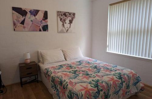 Phillip Apartment | Beautiful Outlook, nr Canberra Hospital @Woden