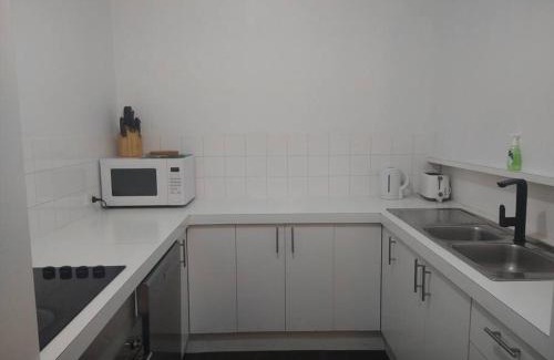 Phillip Apartment | Beautiful Outlook, nr Canberra Hospital @Woden