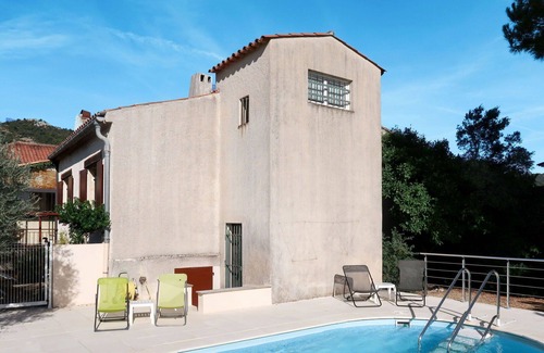 Preconil House | Beautiful private villa for 6 guests with WIFI, private pool, TV, terrace and parking