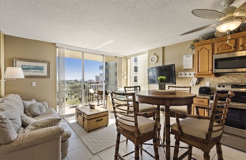 South Island Apartment | Beautiful Panaramic View Of The Gulf And Back Bay, 803A