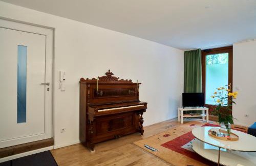 Pankow Apartment | Beautiful Park Apartment for 4 Guests