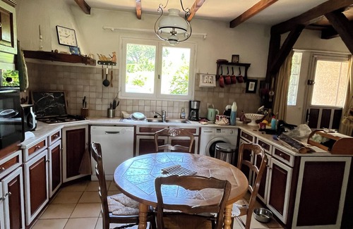 Preconil Villa | Beautiful peaceful flowered villa 8 km from the sea.