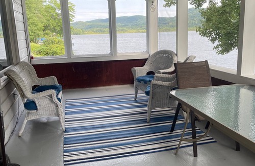 Wells Cottage | BEAUTIFUL & PEACEFUL FAMILY COTTAGE ON THE LITTLE LAKE IN CLASSIC VERMONT.