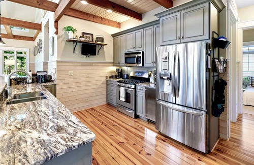 Spring City House | Beautiful, Peaceful Lake Home | Stunning Watts Bar Lake!
