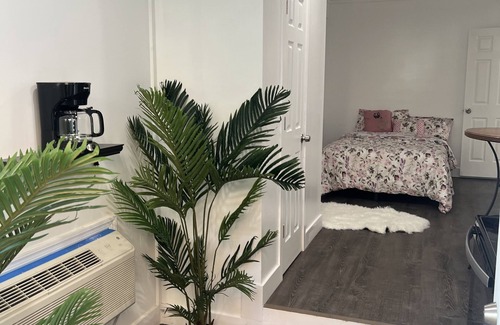 Weequahic Bed & Breakfast | Beautiful Peaceful Zen Located in the heart of the city. Near 3 majore cities.